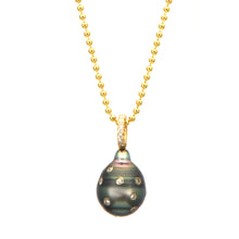 Load image into Gallery viewer, Pearl Pendant