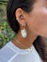 Load image into Gallery viewer, Pearl Drop Earrings