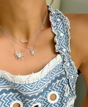 Load image into Gallery viewer, Spider Necklace