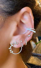 Load image into Gallery viewer, Diamond Pearl Ear Cuff