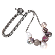 Load image into Gallery viewer, Pearl Cluster Necklace