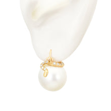 Load image into Gallery viewer, 14.5mm Pearl Earrings