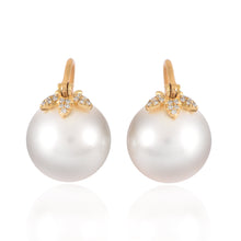 Load image into Gallery viewer, Australian Floating Pearls