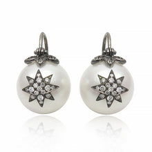 Load image into Gallery viewer, Floating Pearl Earrings