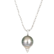 Load image into Gallery viewer, Pearl Spike Pendant
