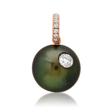 Load image into Gallery viewer, Pearl Pendant