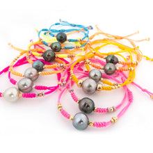 Load image into Gallery viewer, Pearl Bracelet