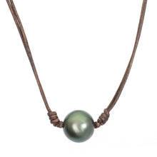 Load image into Gallery viewer, Pearl Leather Necklace