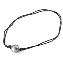 Load image into Gallery viewer, Pearl Leather Necklace