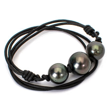 Load image into Gallery viewer, Pearl Leather Necklace