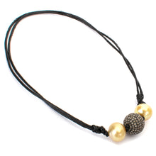 Load image into Gallery viewer, Pearl Leather Necklace