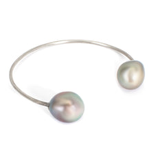 Load image into Gallery viewer, Pearl Cuff