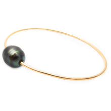Load image into Gallery viewer, Pearl Bangle
