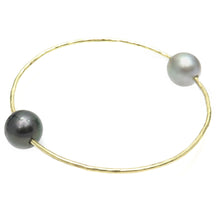 Load image into Gallery viewer, Pearl Bangle