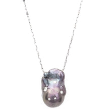 Load image into Gallery viewer, Pearl Necklace