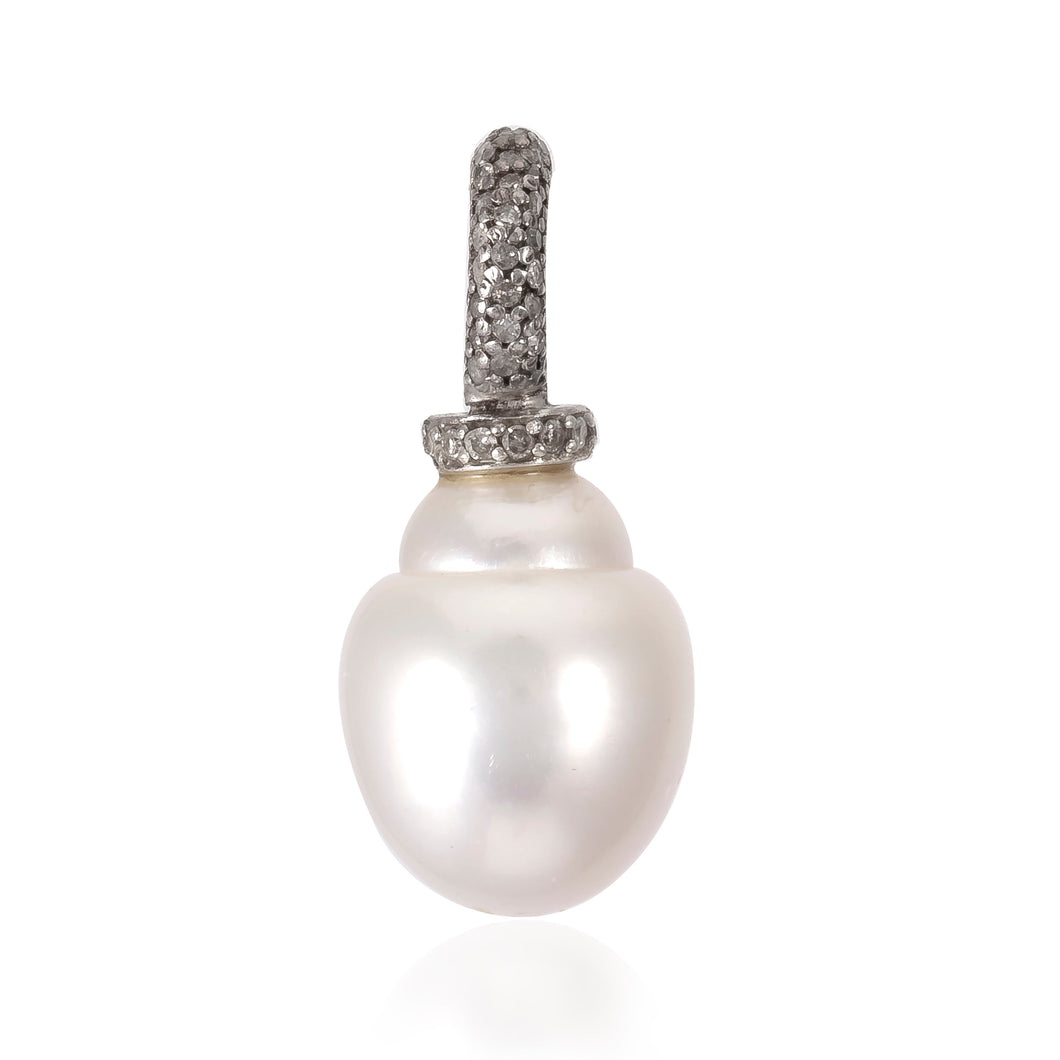 Pearl Drop Pendant