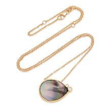 Load image into Gallery viewer, Pearl Necklace
