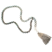 Load image into Gallery viewer, Ombre Pearl Y Necklace