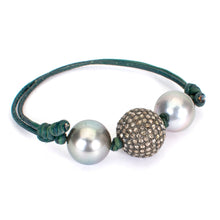 Load image into Gallery viewer, Pearl Leather Bracelet