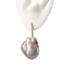 Load image into Gallery viewer, Pearl Drop Earrings