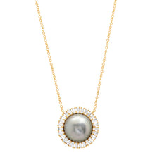 Load image into Gallery viewer, Pearl Necklace