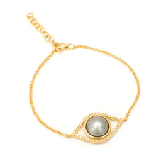 Load image into Gallery viewer, Pearl Eye Bracelet