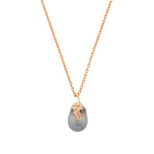 Load image into Gallery viewer, Pearl Leaf Necklace
