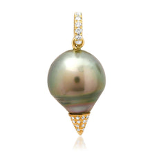 Load image into Gallery viewer, Pearl Spike Pendant
