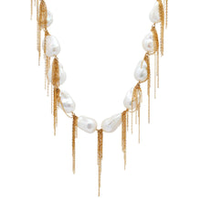 Load image into Gallery viewer, White Baroque 18&quot; Necklace