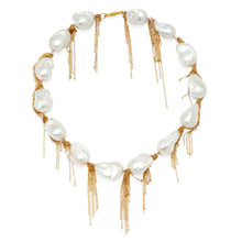 Load image into Gallery viewer, White Baroque 18&quot; Necklace