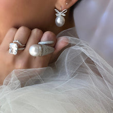 Load image into Gallery viewer, Pearl Swirl Ring
