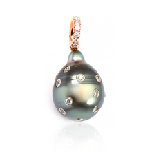 Load image into Gallery viewer, Pearl Pendant