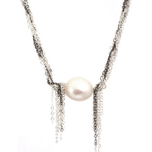 Load image into Gallery viewer, Pearl Necklace