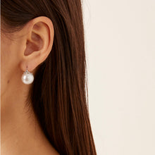 Load image into Gallery viewer, Australian Floating Pearls